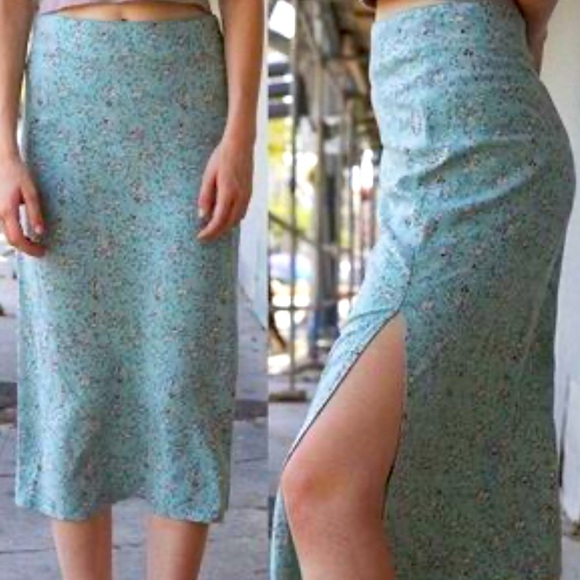 Brandy Melville Floral Phoebe Midi Skirt with Side Slit - Picture 1 of 11